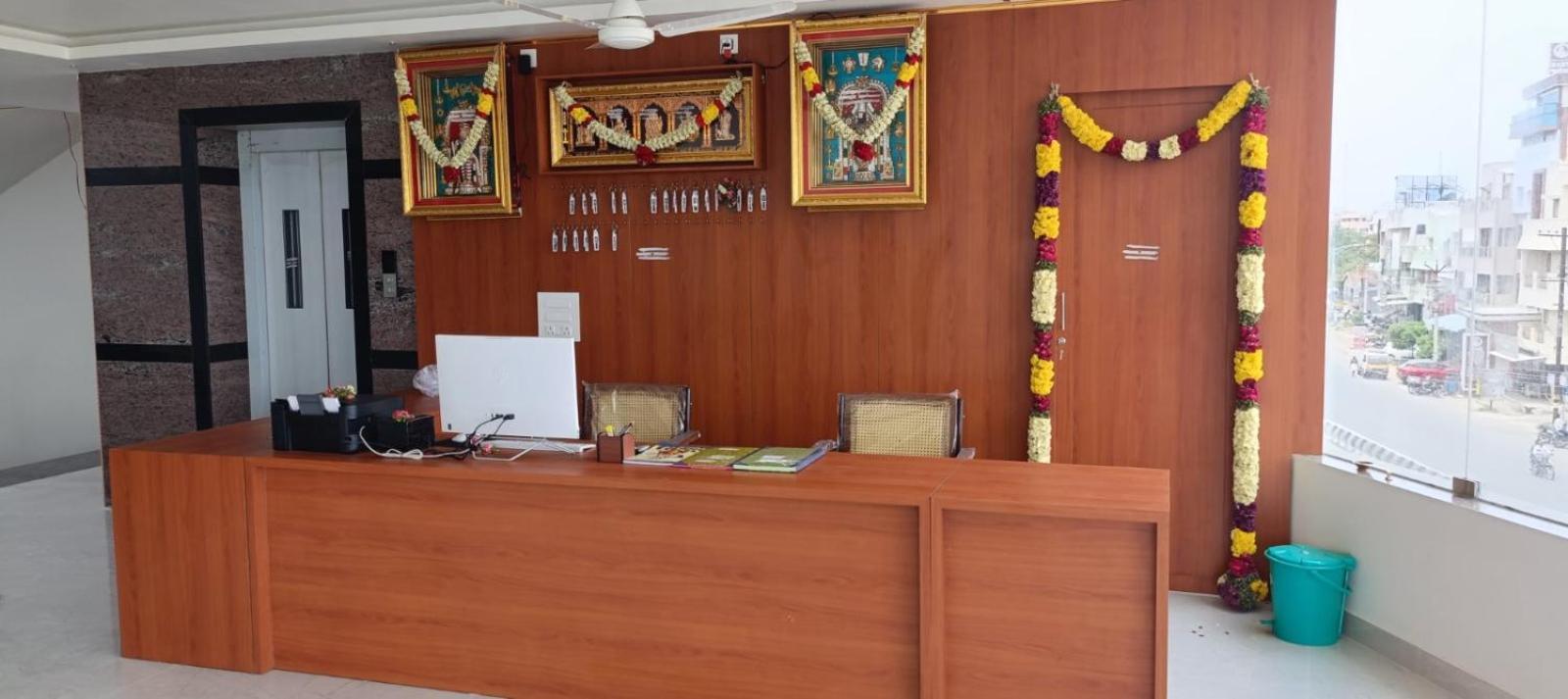 Urc Lodge Perundurai エクステリア 写真
